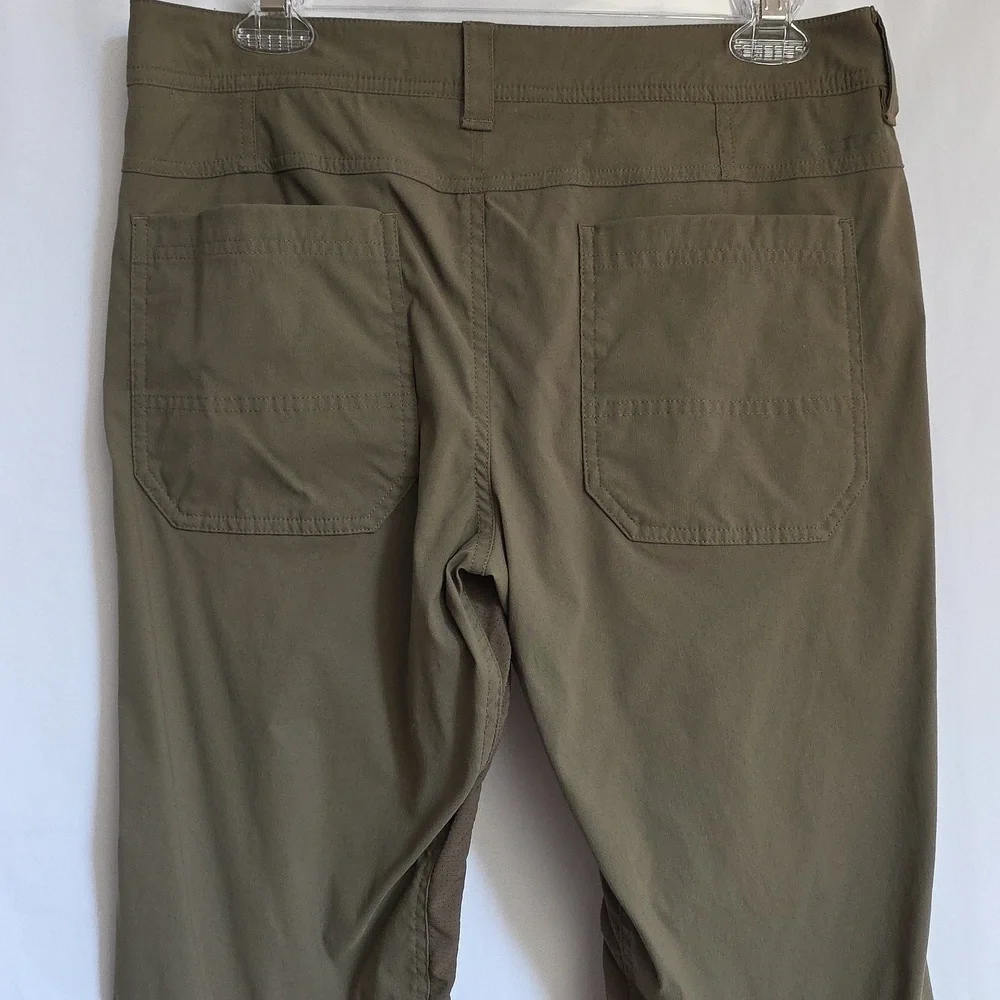 Marmot Green Mens Pants.  Size 30
